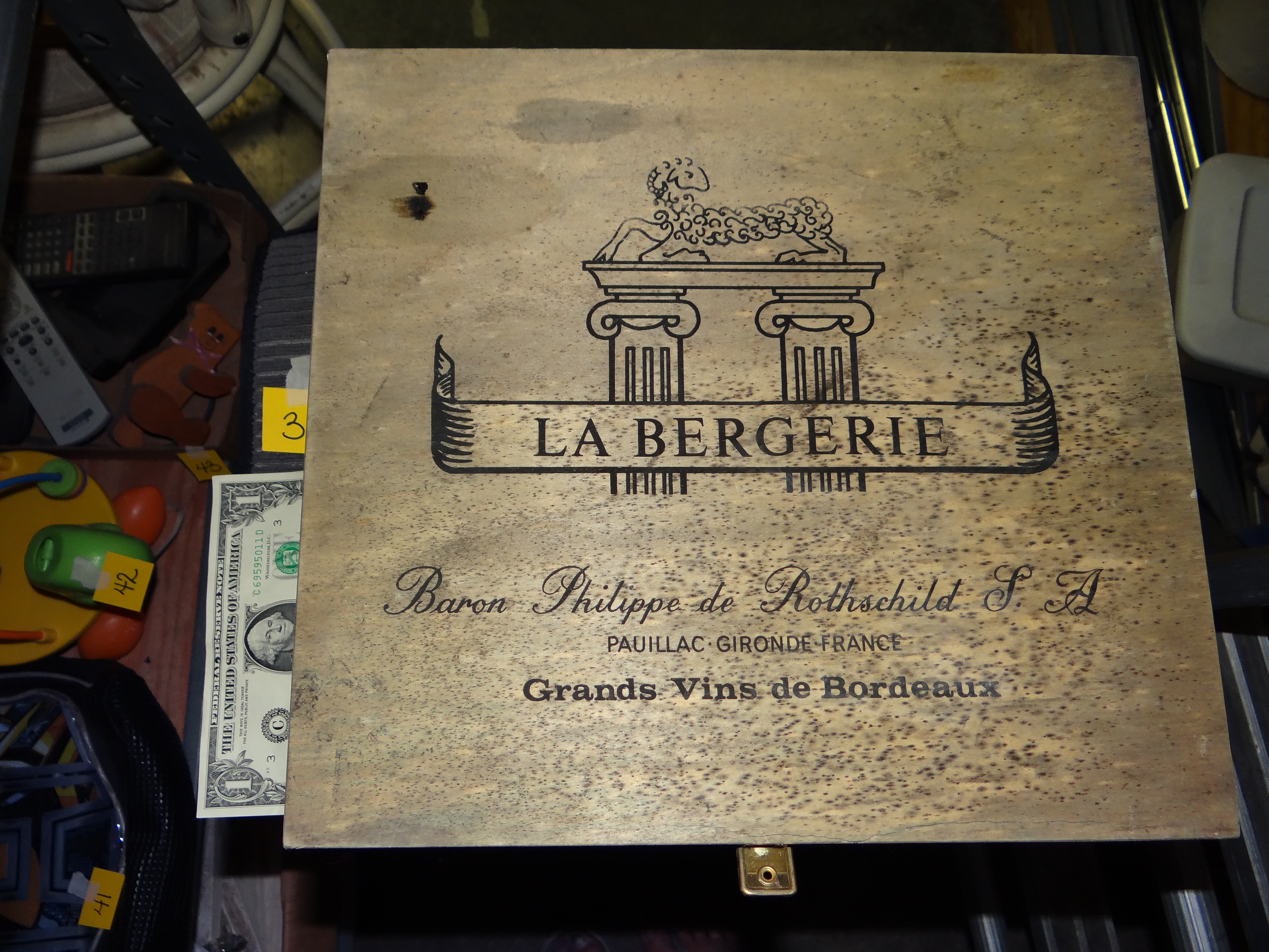 31-La Bergerie Wooden Wine Box w/ Latch (needs cleaned)