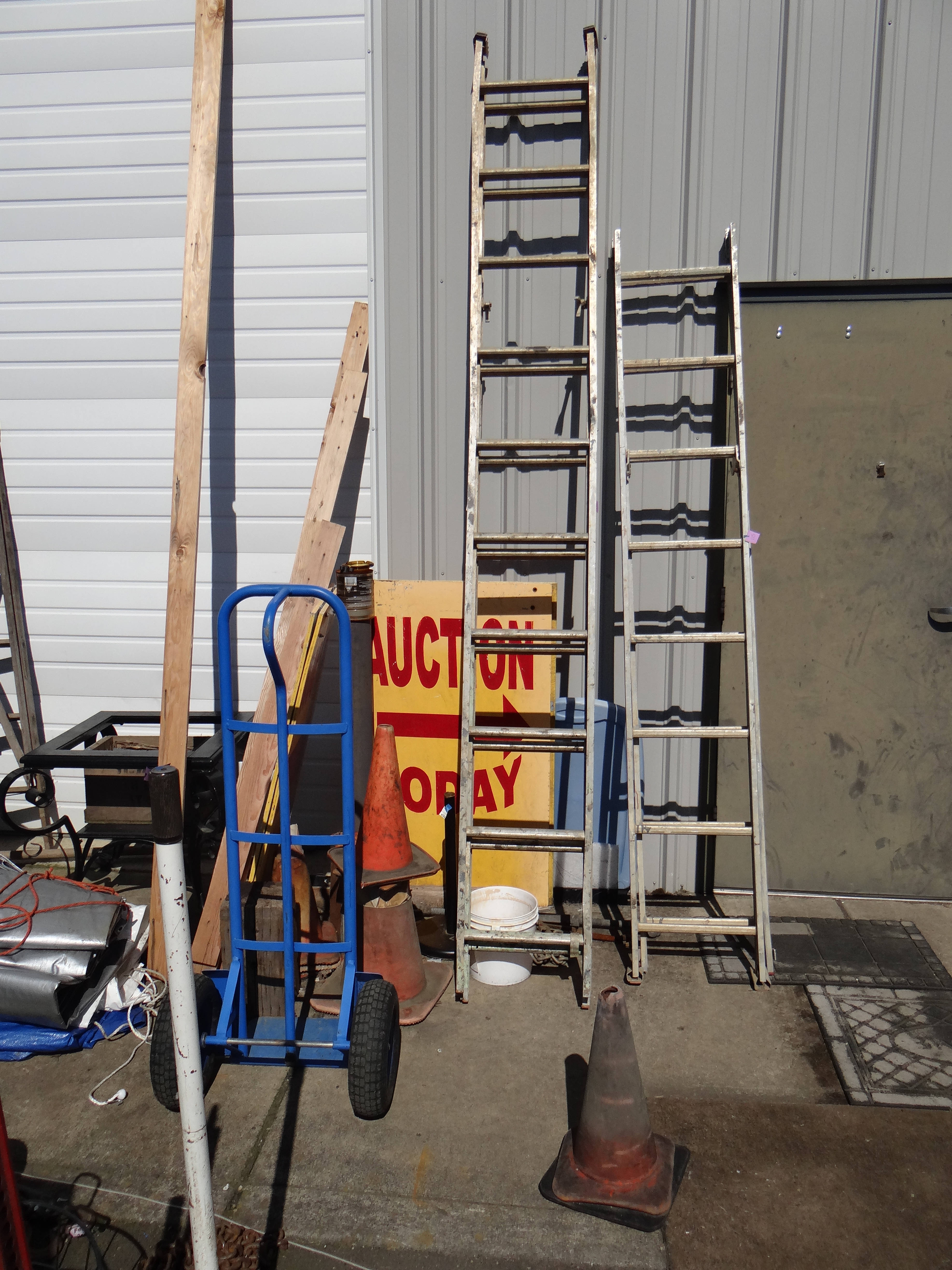 116-Werner Extension Ladder 20ft Long