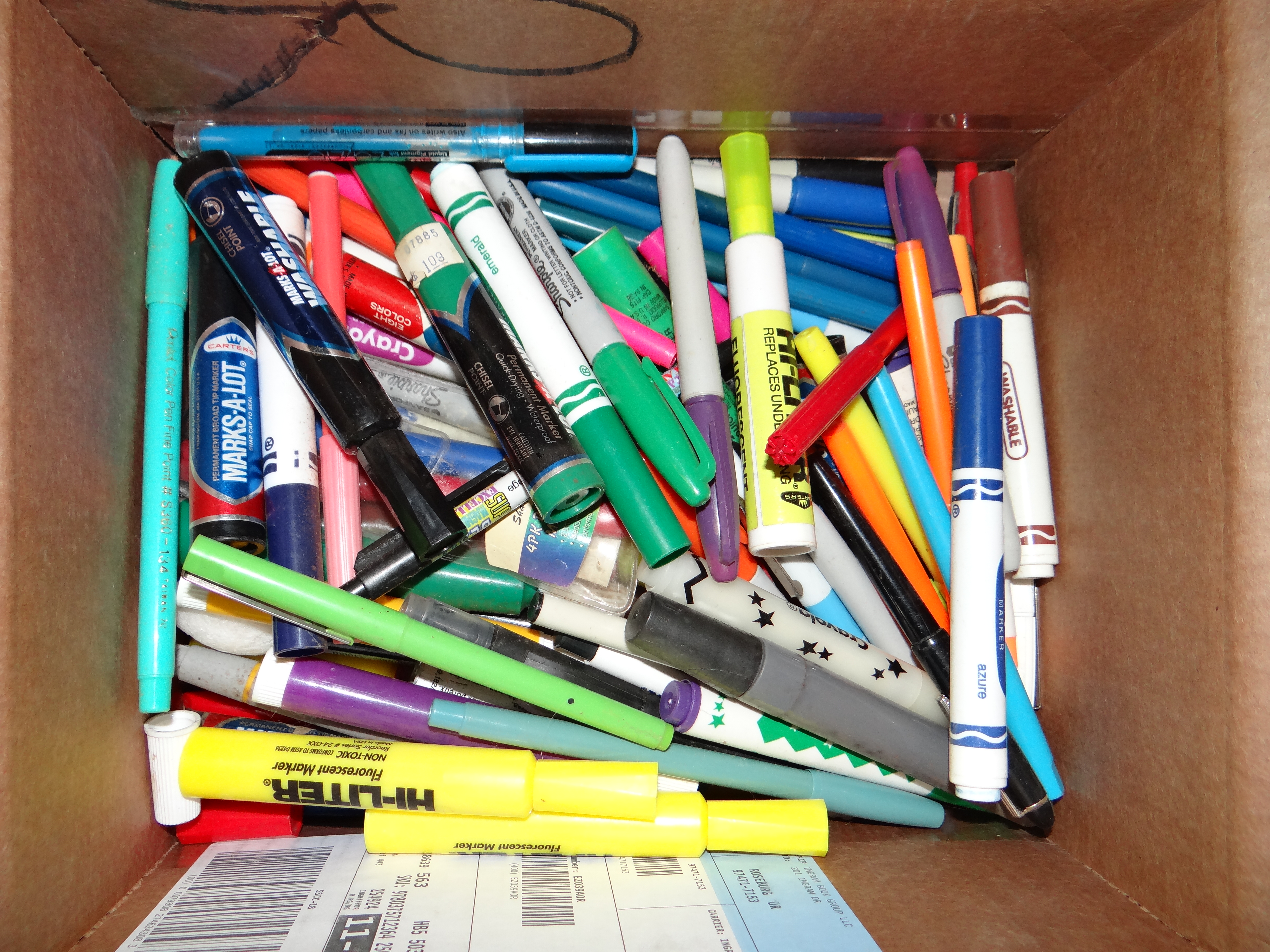 CO5-Box of Markers