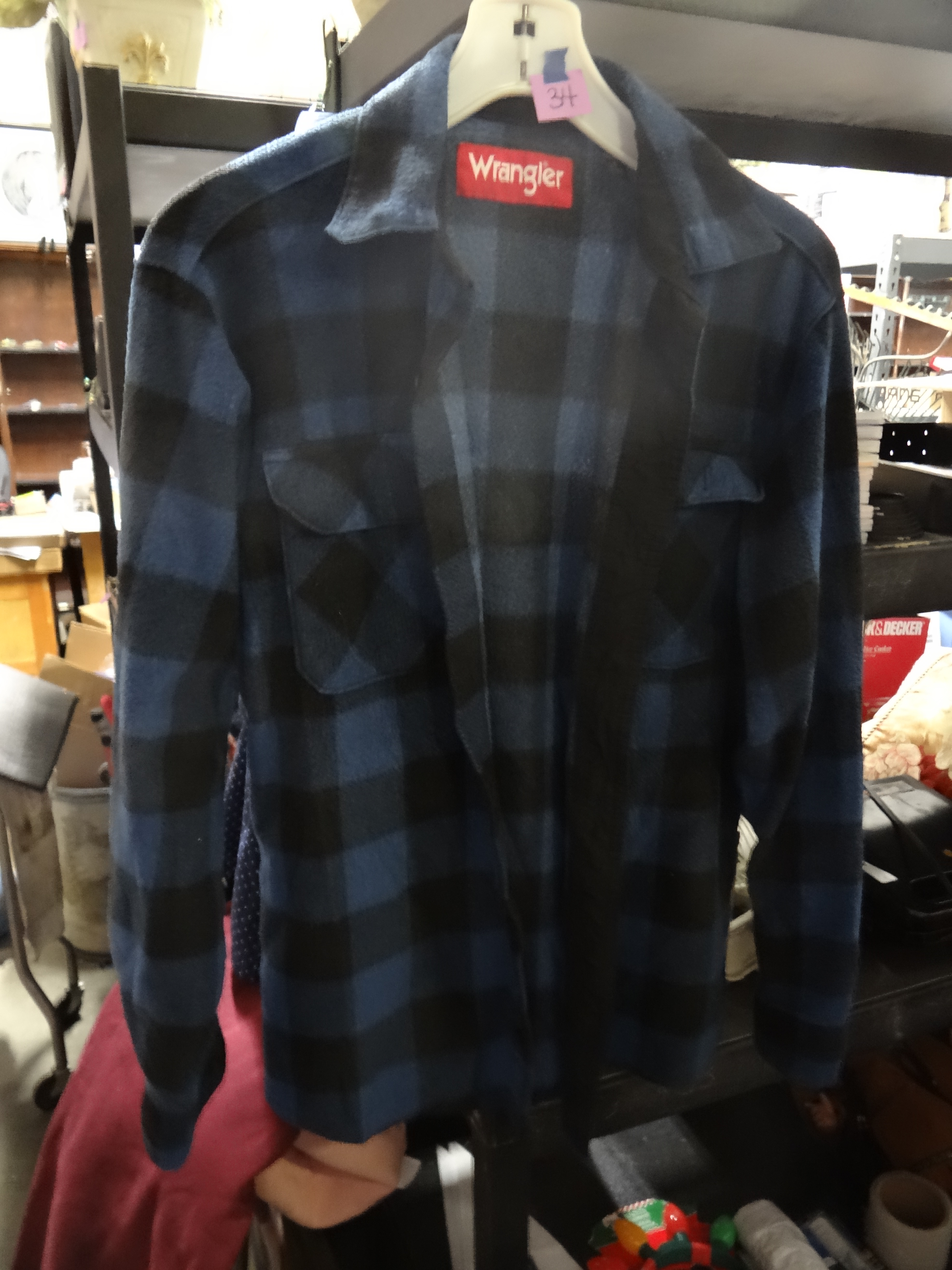34-Blue & Black Plaid Wrangler Button Up Flannel Size Men's Small
