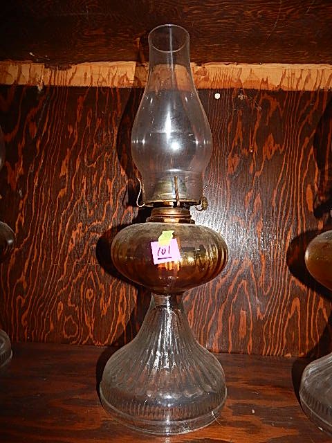101-Lamp w/ Chimney