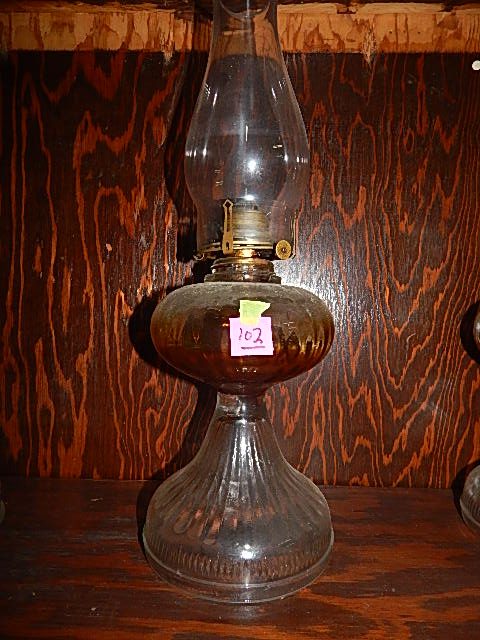 102-Kerosene Lamp w/ Chimney #2