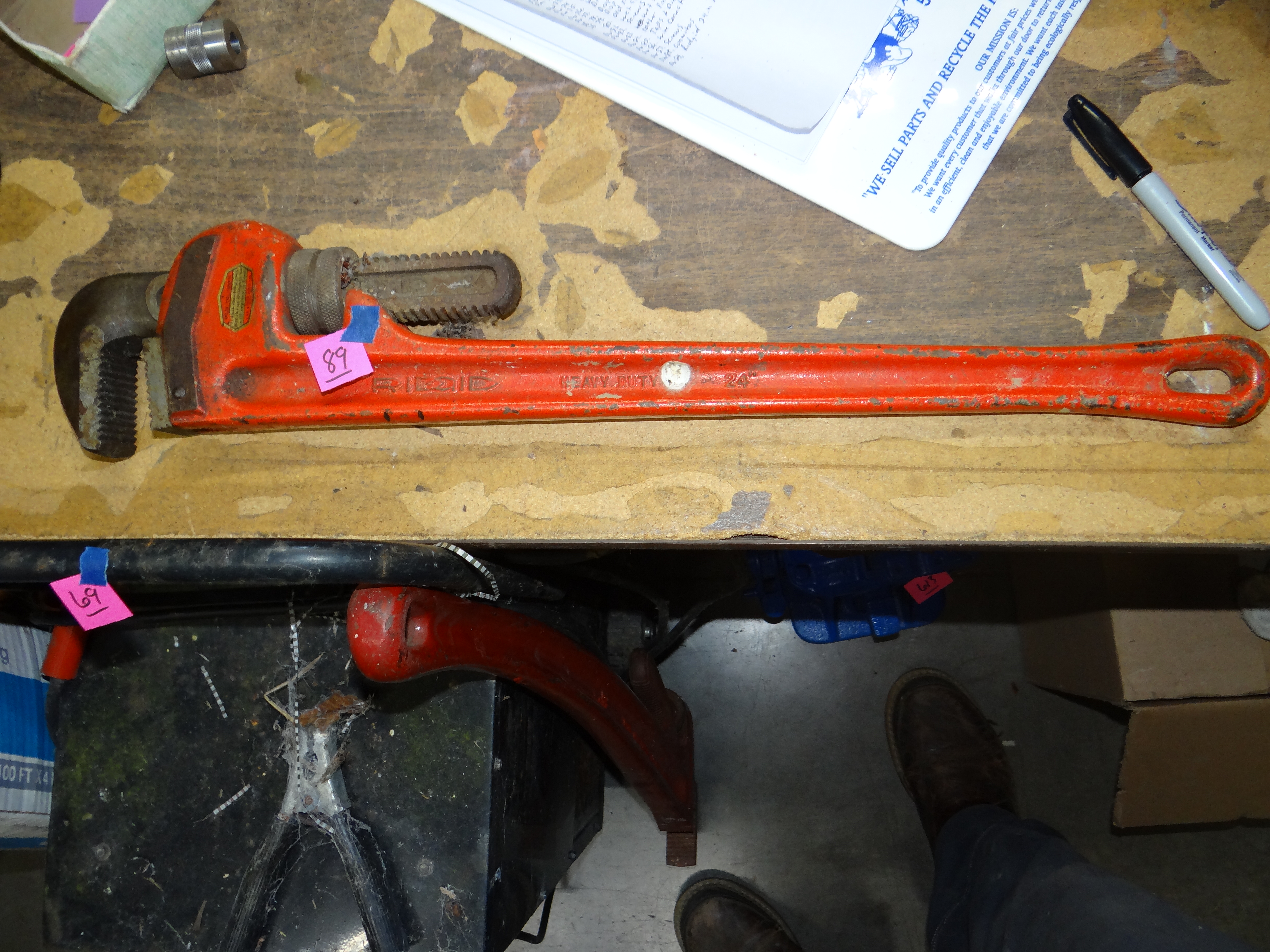 DW89-Ridgid 24in Pipe Wrench