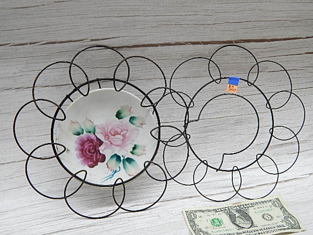 Decorative Plate Holders  Paper plate holders, Plate holder, Decorative  plates