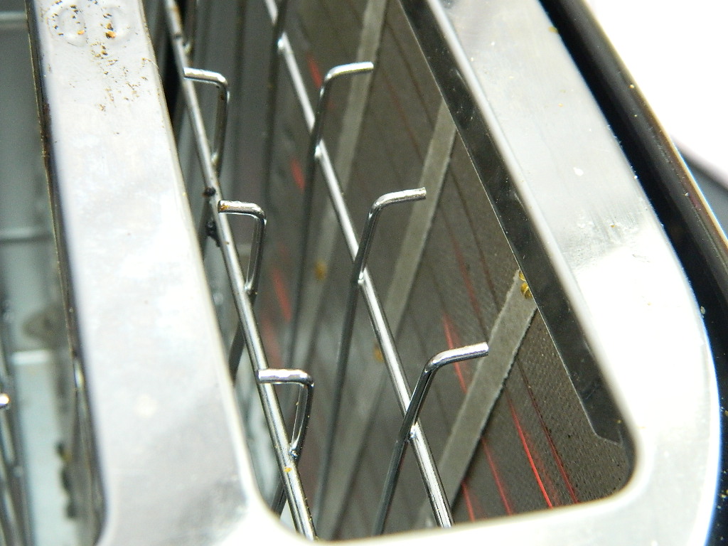 AA7759 PARINI Black and Chrome 2Slice Toaster IN BOX Working Great