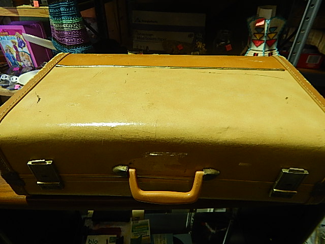 396-Vintage Suitcase