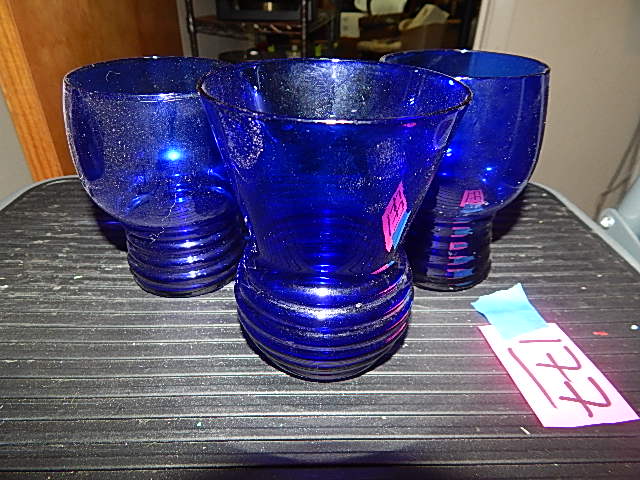 177-Set of 3 Blue Glass Cups