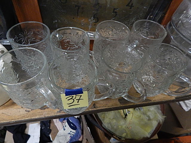 37-Set of 8 Glass Mugs