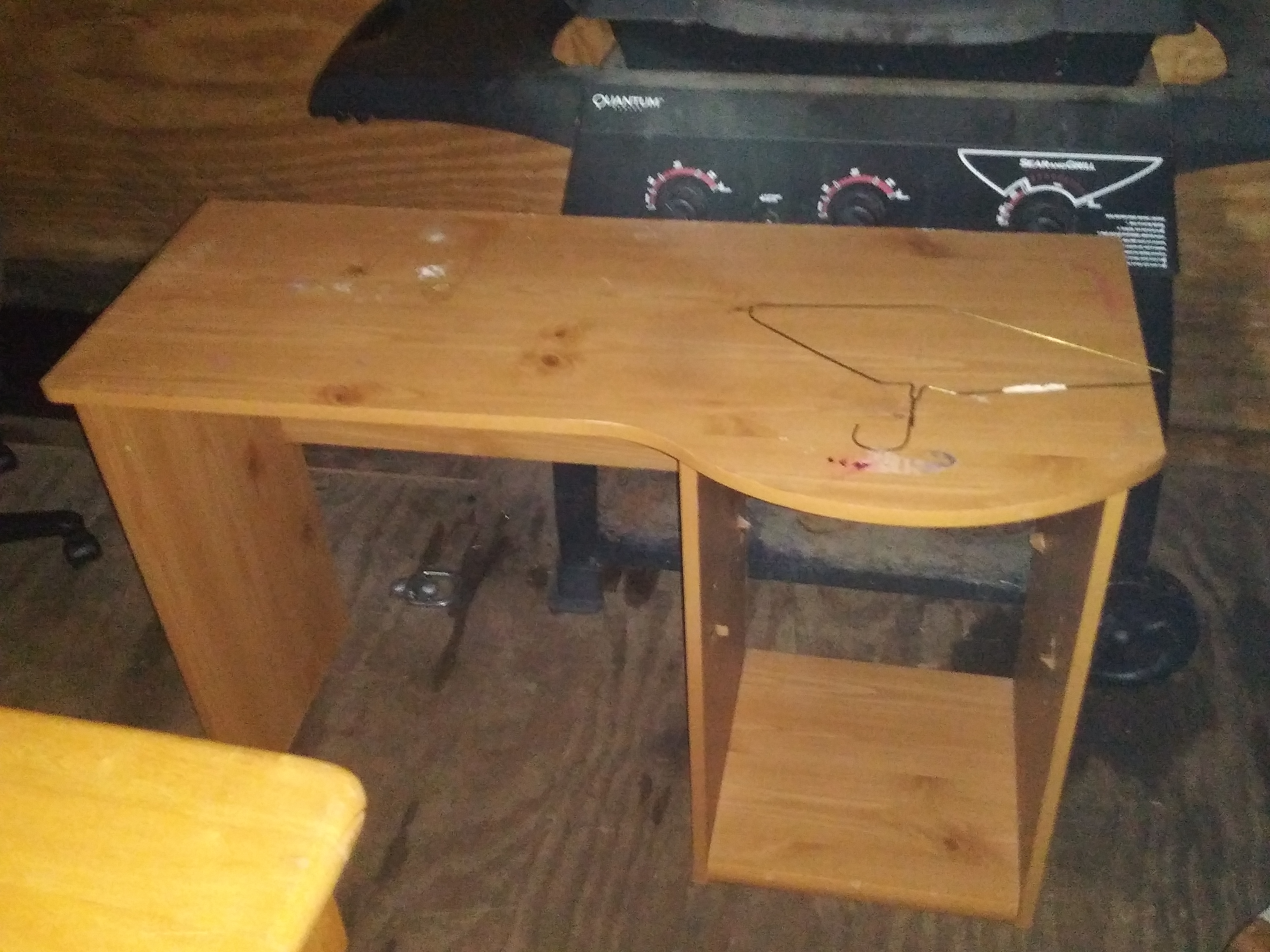 BD106-Small Wood Desk